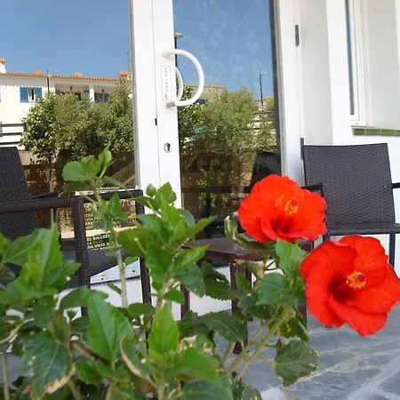 Hotel Nou Estrelles Cadaques