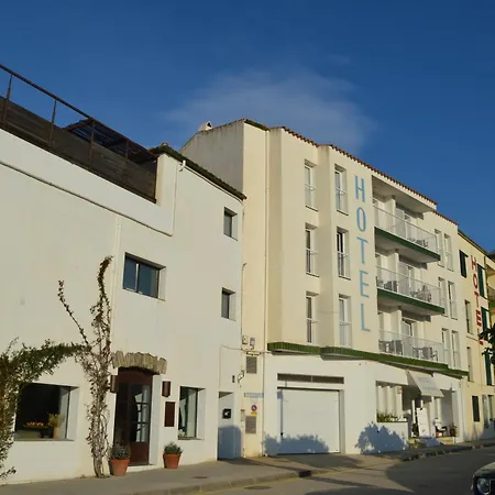 Hotel Nou Estrelles 2*