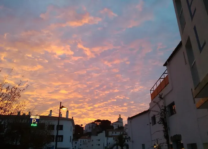 Nou Estrelles